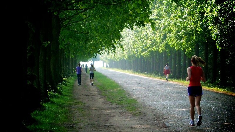 running outside street france